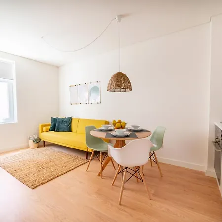 Monsanto Hill House - No. 565 1d Lisbon